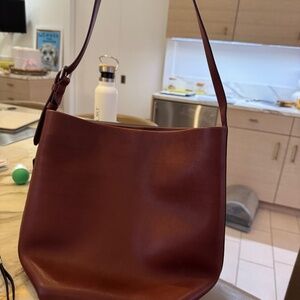 THE ROW Authentic medium n/s Park tote cognac...new with tags!